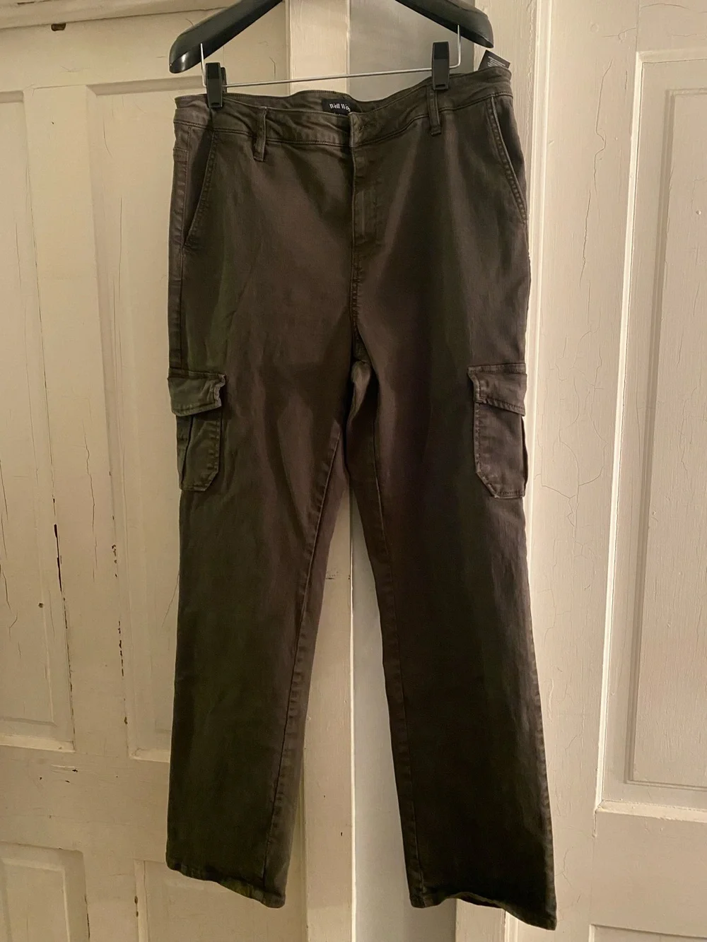 Well Worn Men's Olive Green Cargo Pants
